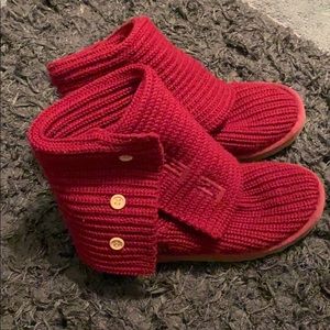 Sangria colored knit Uggs
